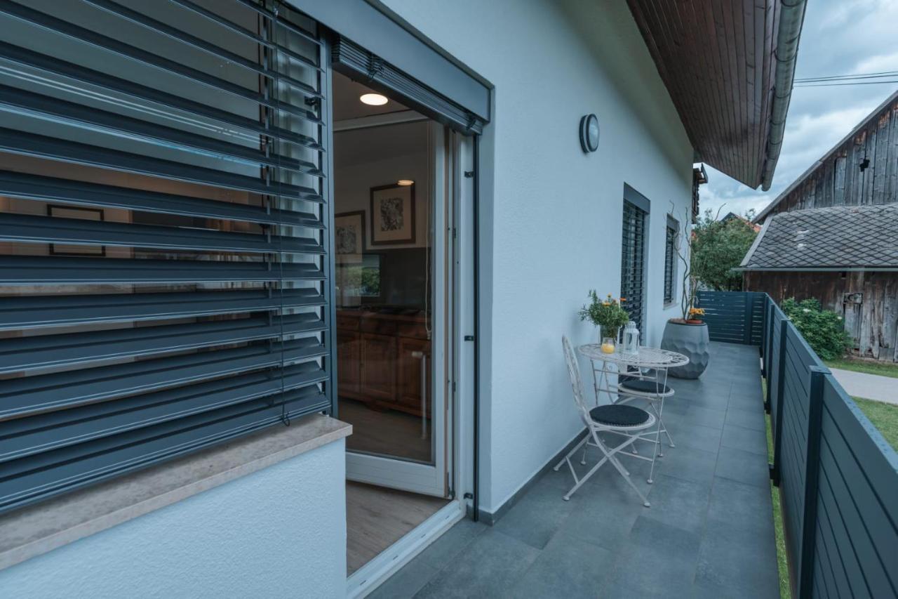 Apartma Lamberger Zirovnica Exterior photo